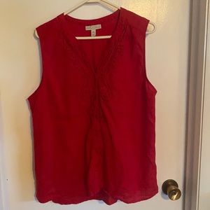 Woman’s sleeveless red blouse xL
